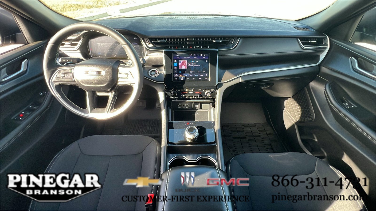 2024 Jeep Grand Cherokee Laredo X