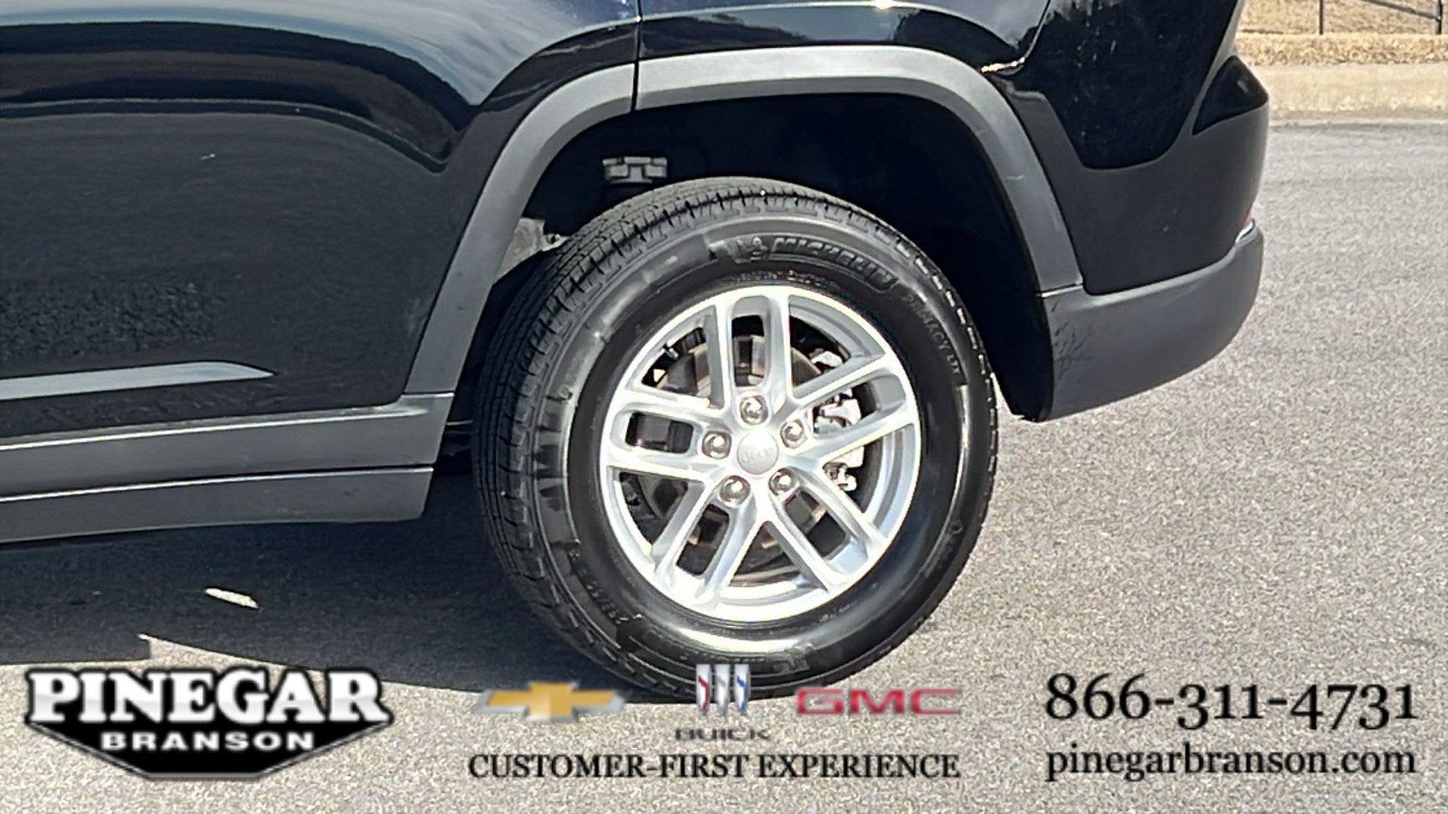 2024 Jeep Grand Cherokee Laredo X