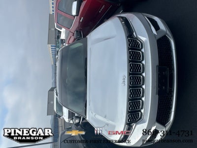 2022 Jeep Grand Cherokee Summit