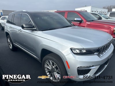 2022 Jeep Grand Cherokee Summit