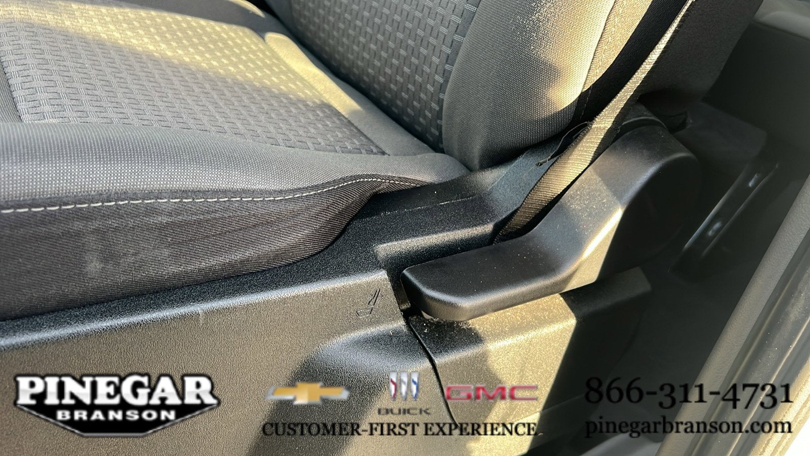 2024 Ford Transit Passenger Wagon XL