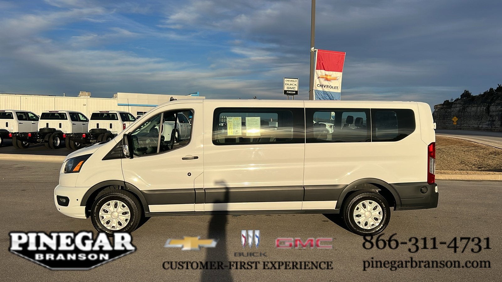 2024 Ford Transit Passenger Wagon XL