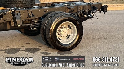 2026 GMC Sierra 3500 HD Chassis Cab Pro