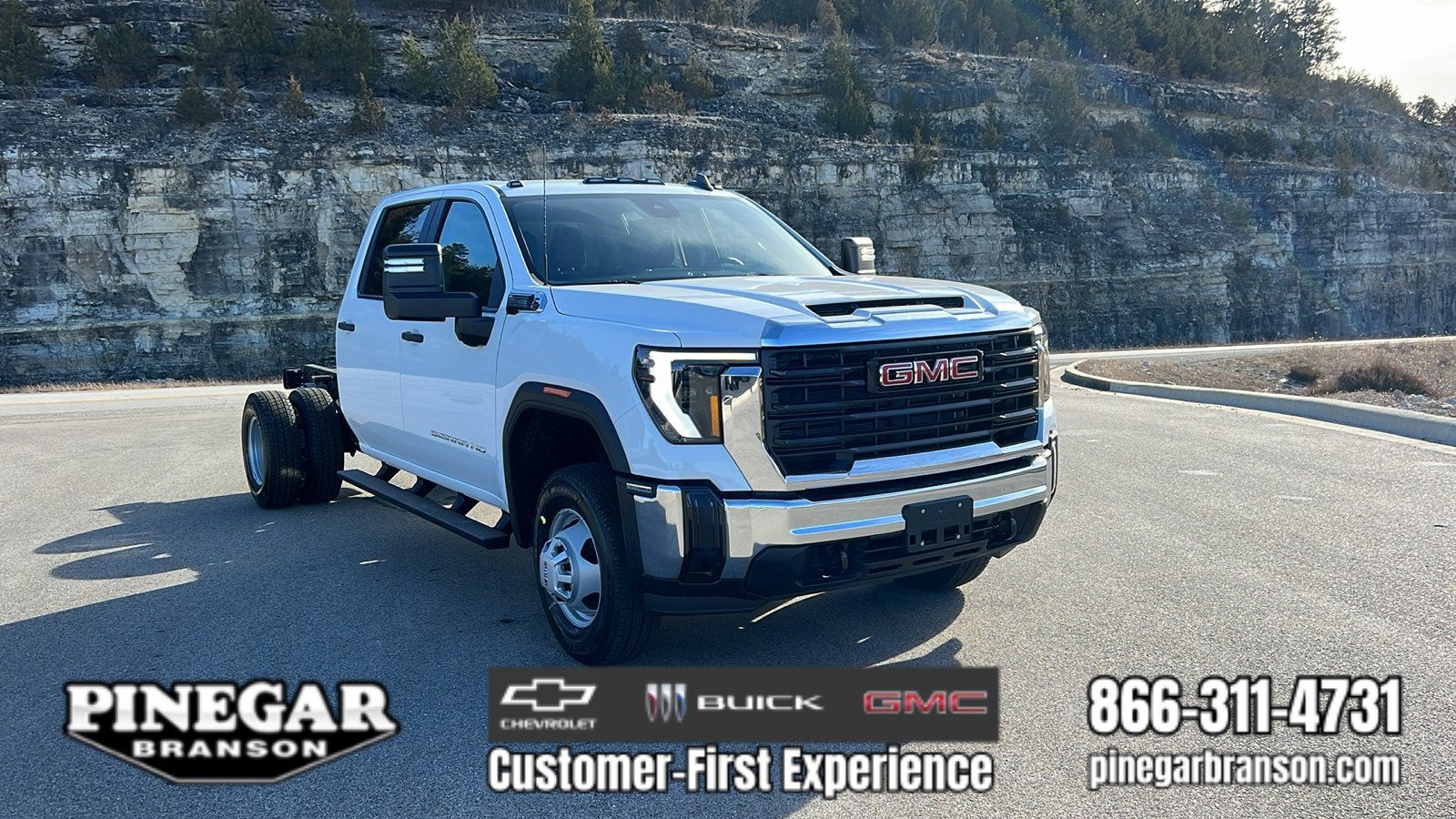 2026 GMC Sierra 3500 Chassis Cab Pro