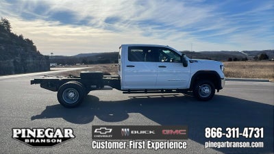 2026 GMC Sierra 3500 HD Chassis Cab Pro