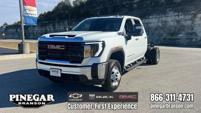 2026 GMC Sierra 3500 HD Chassis Cab Pro