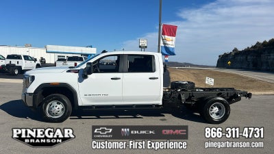 2026 GMC Sierra 3500 HD Chassis Cab Pro