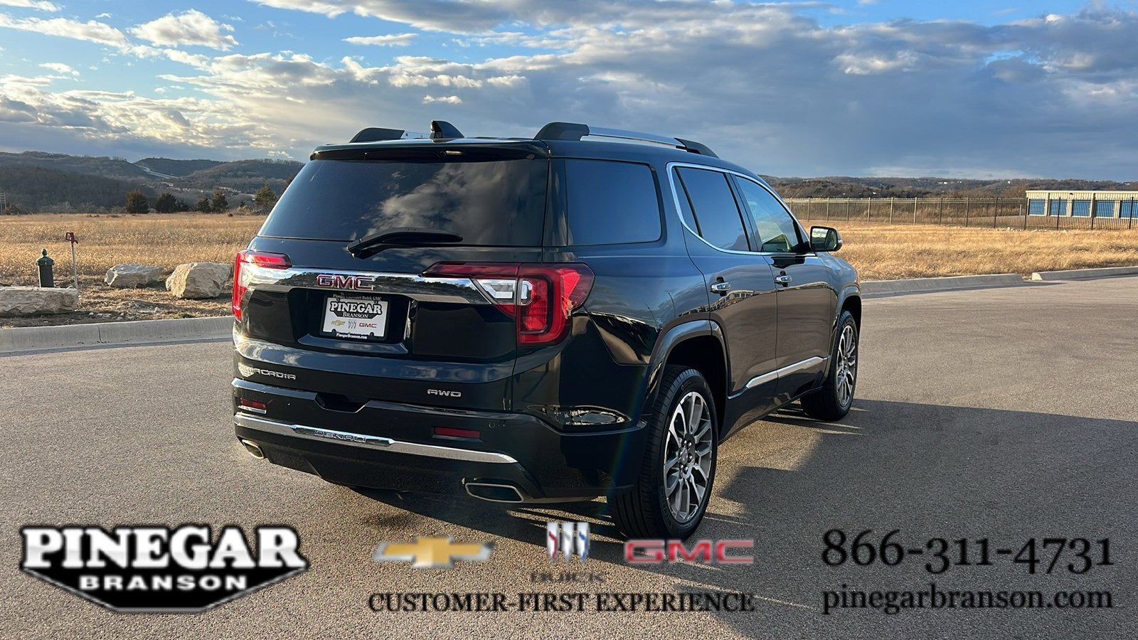 2023 GMC Acadia Denali