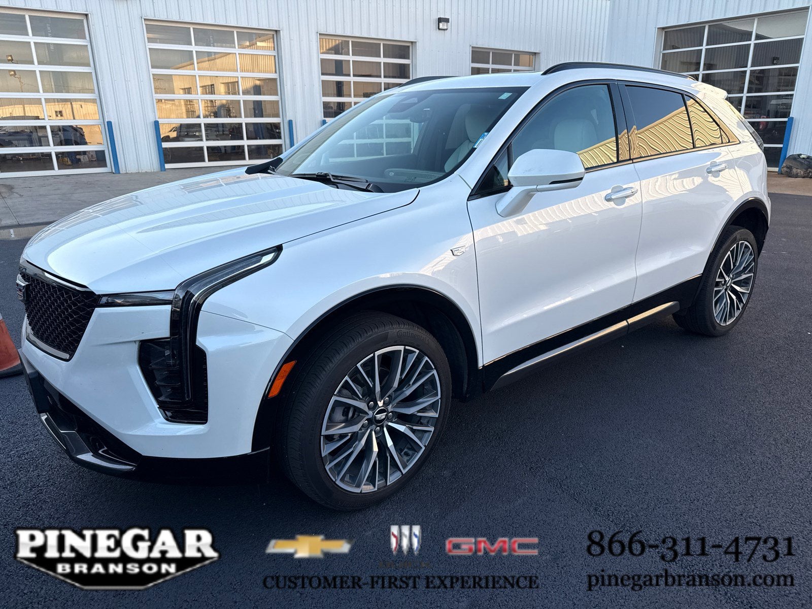2024 Cadillac XT4 Sport