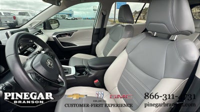 2020 Toyota RAV4 XLE Premium