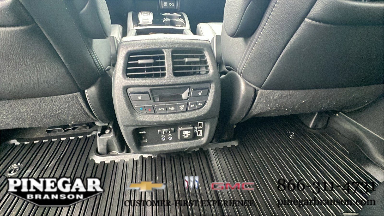 2022 Honda Pilot Touring 7-Passenger