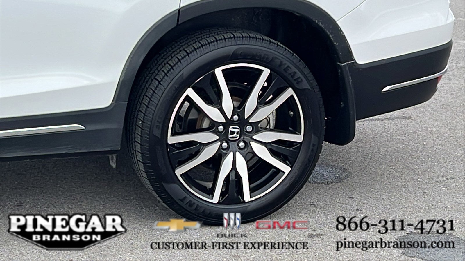 2022 Honda Pilot Touring 7-Passenger