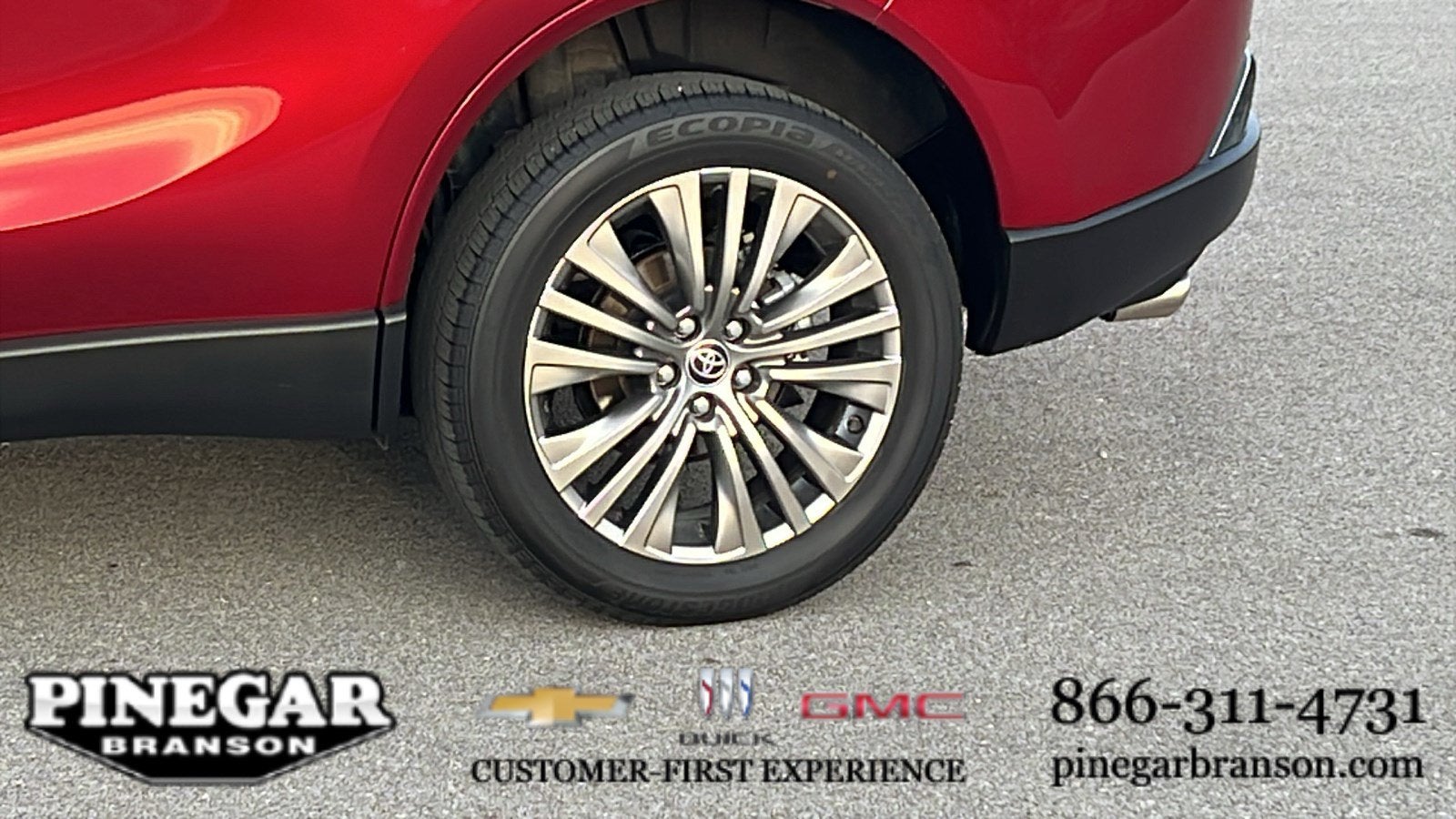 2024 Toyota Venza LE