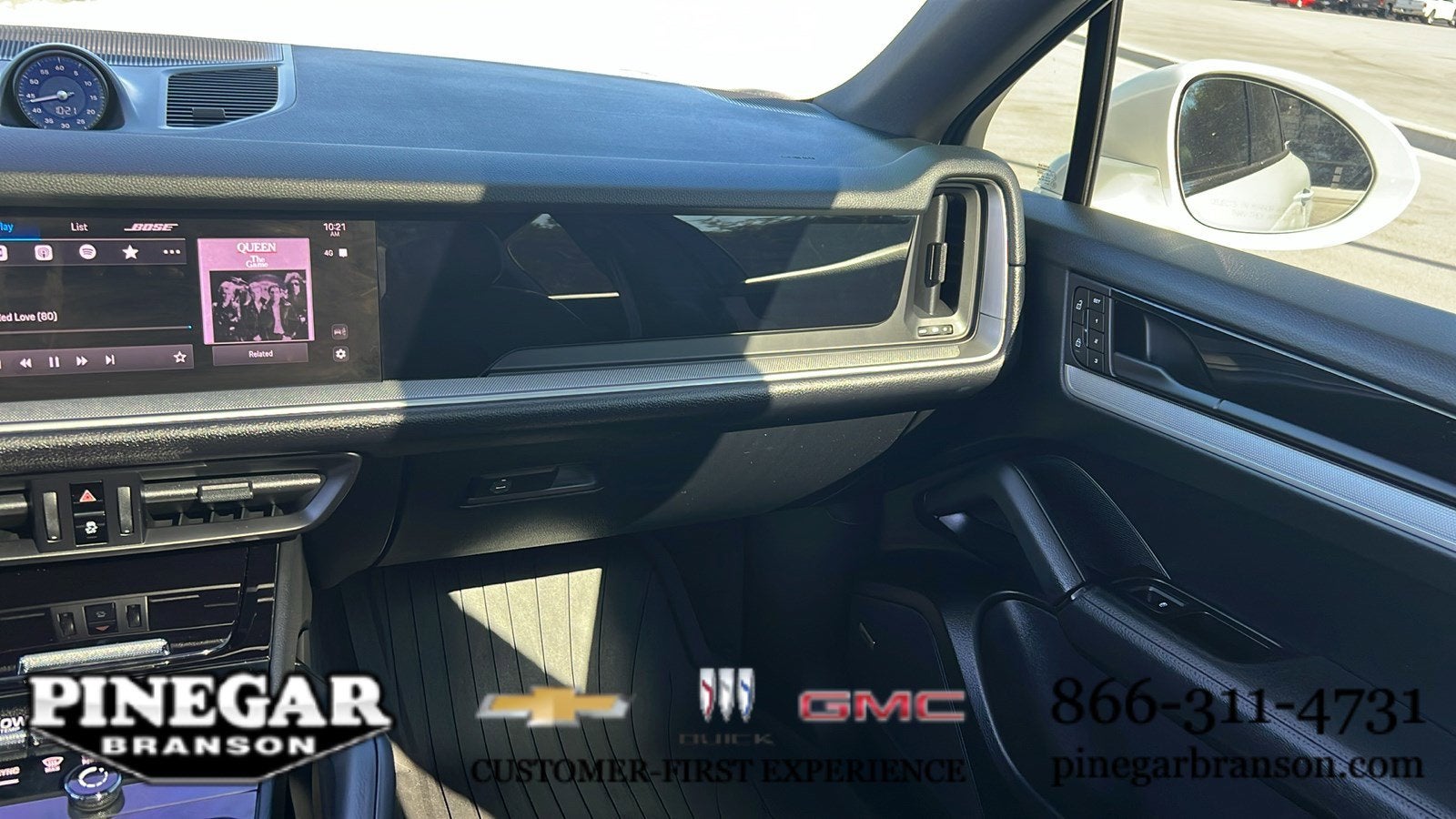 2024 Porsche Cayenne AWD