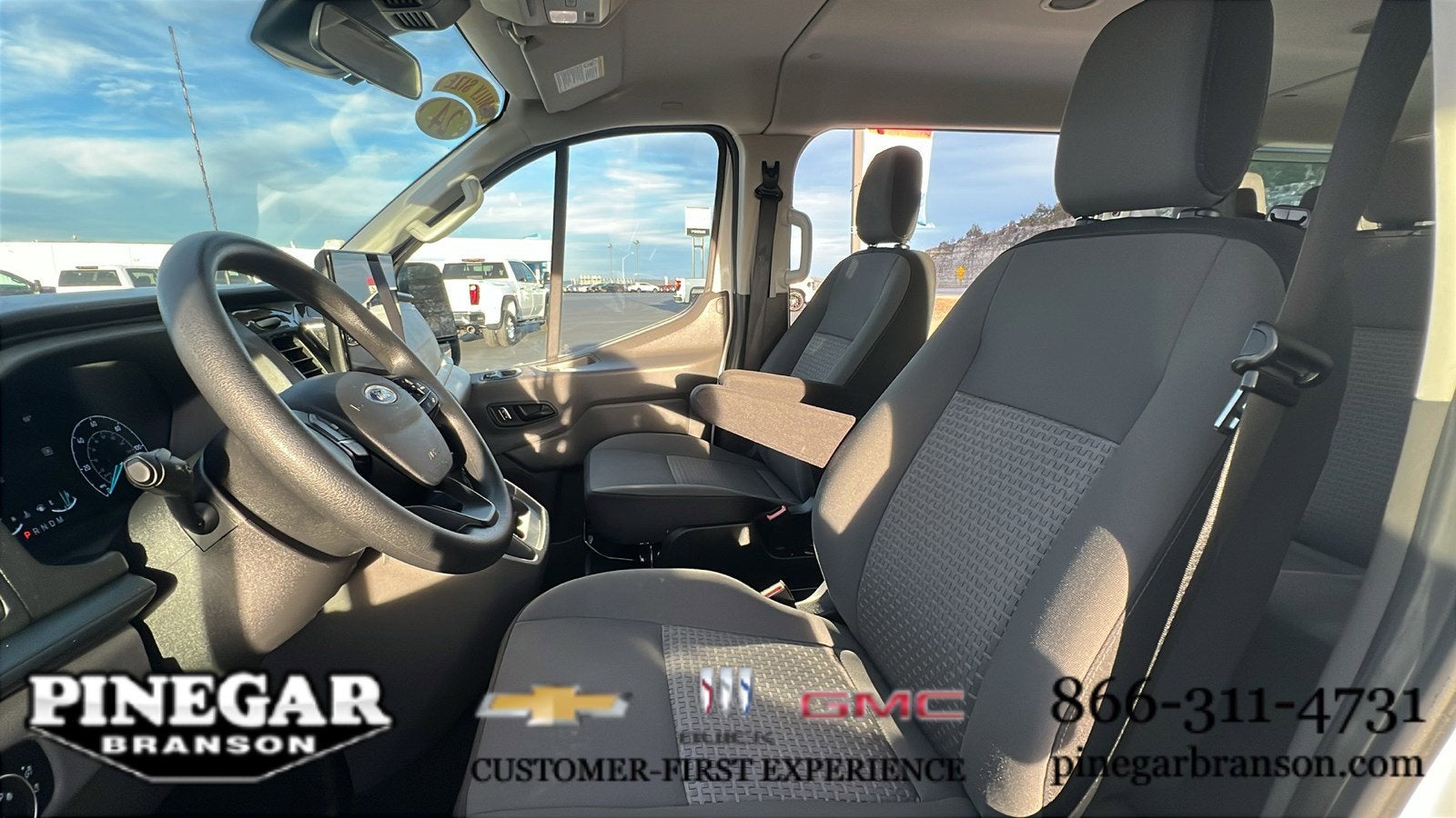 2024 Ford Transit Passenger Wagon XL