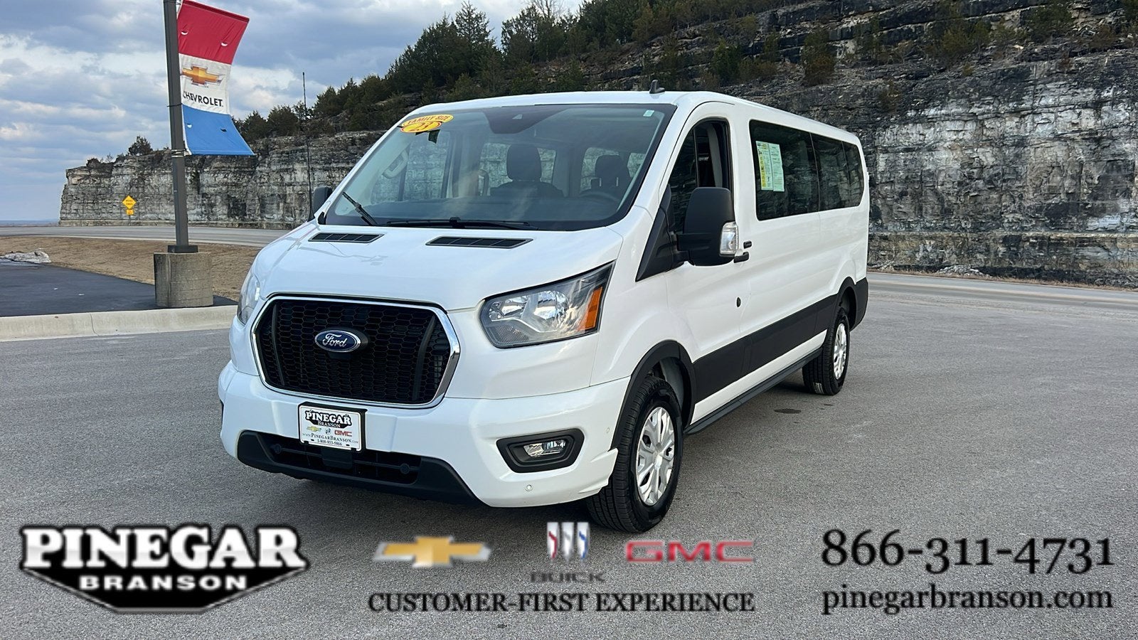 2023 Ford Transit Passenger Wagon XL