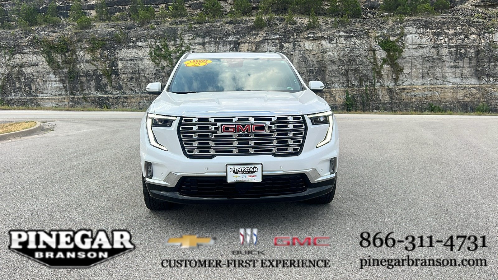 2025 GMC Acadia Denali