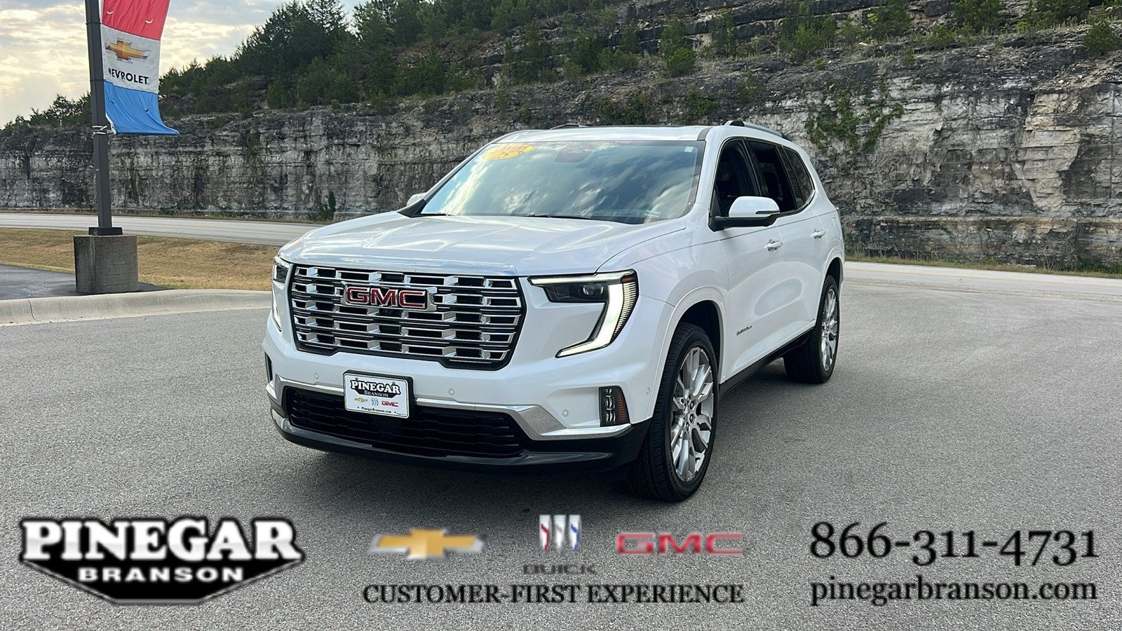 2025 GMC Acadia Denali