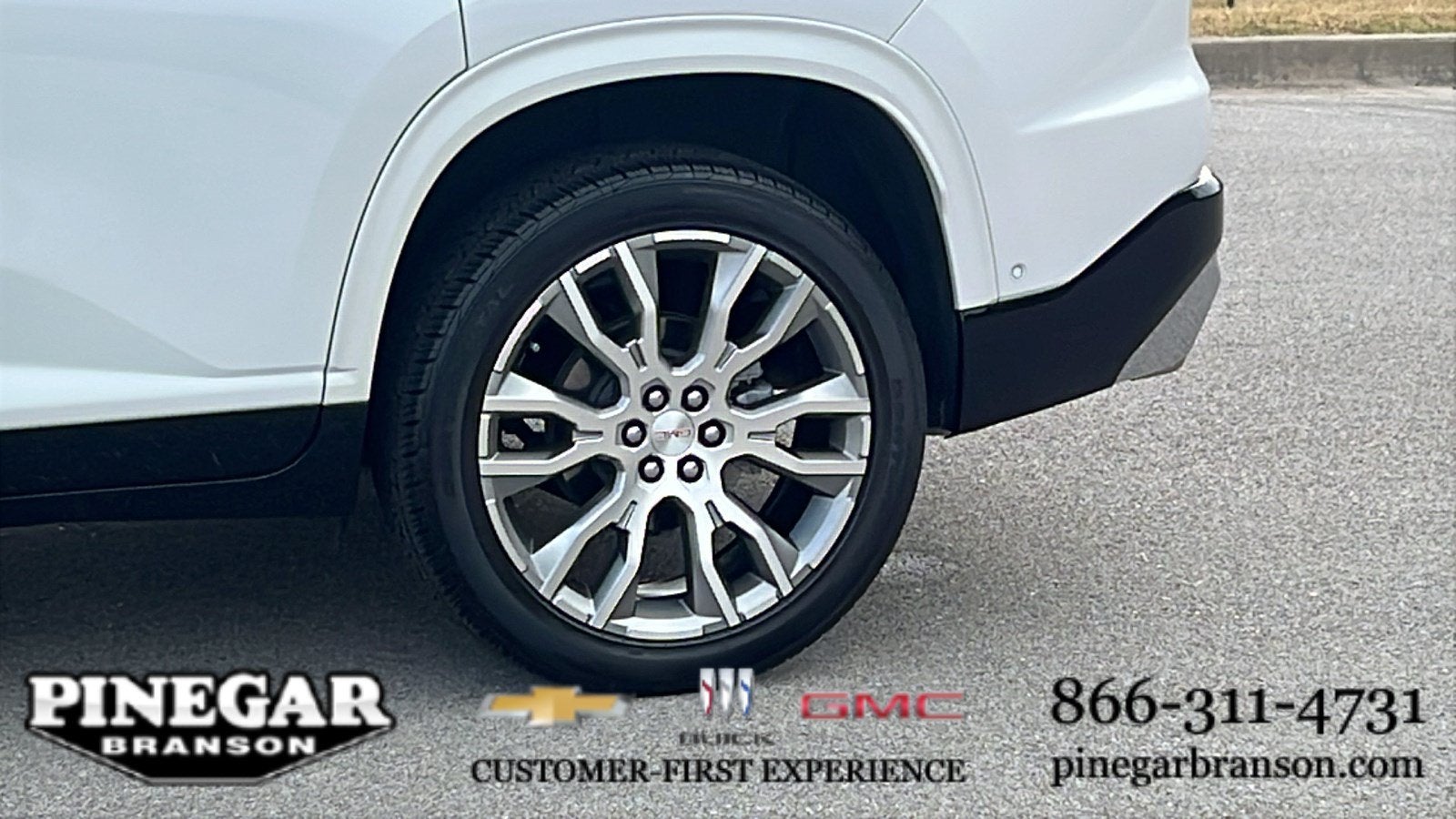 2025 GMC Acadia Denali