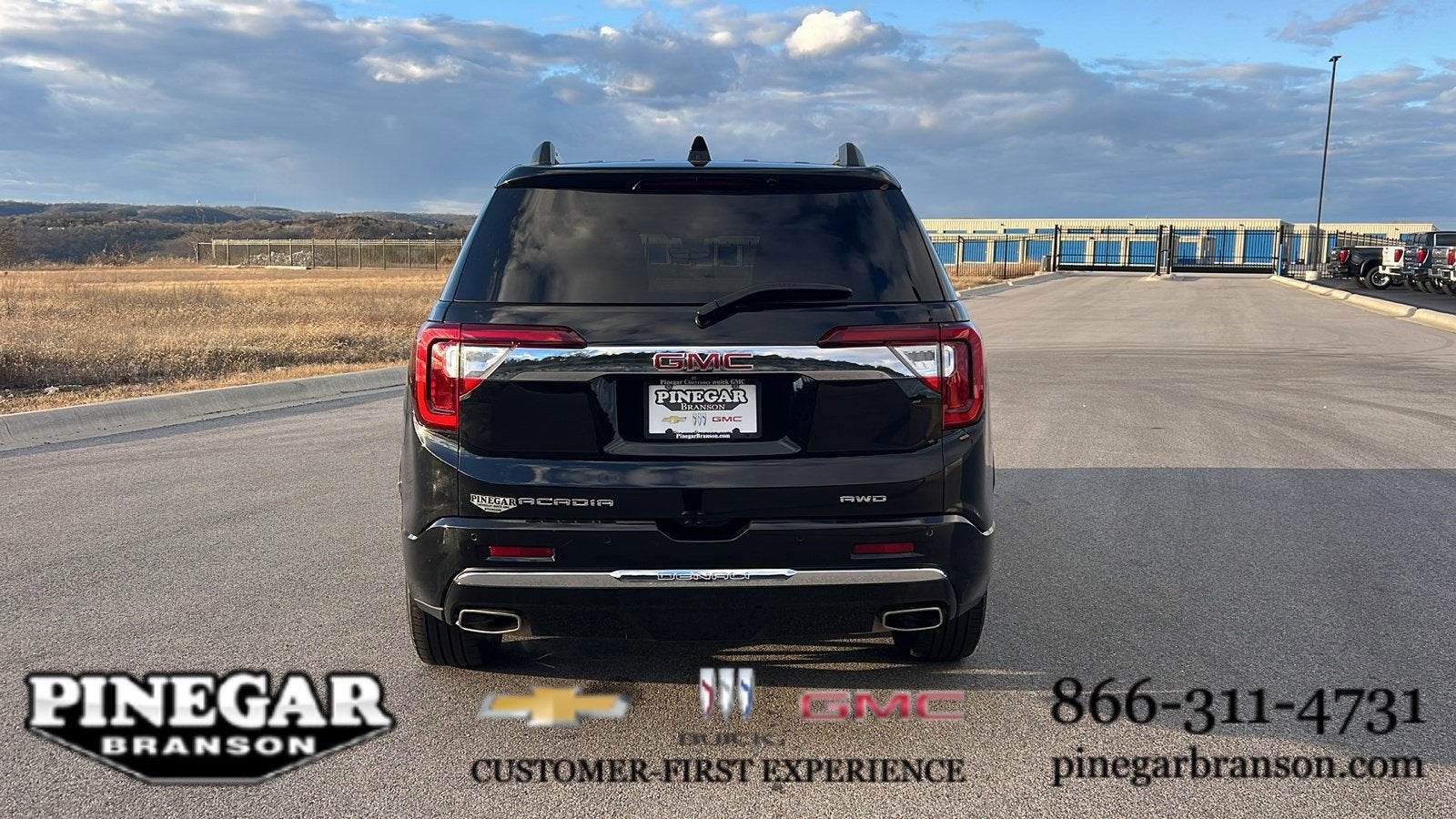 2023 GMC Acadia Denali