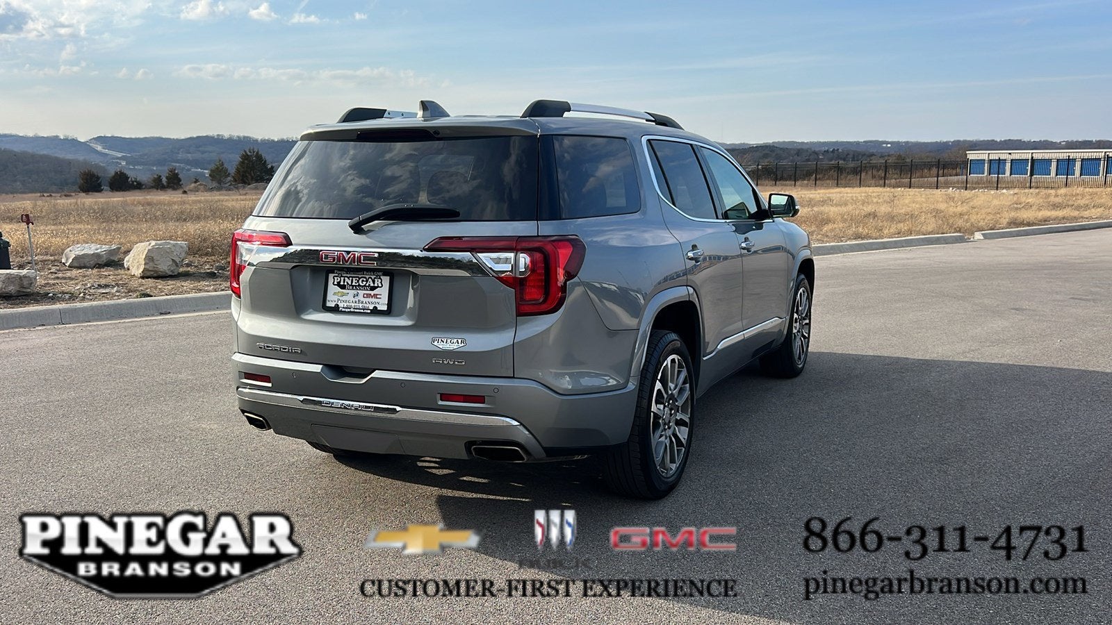 2023 GMC Acadia Denali