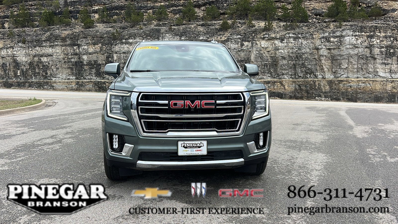 2023 GMC Yukon XL SLT