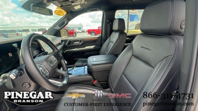 2025 GMC Yukon XL Denali