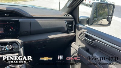 2025 GMC Sierra 2500 HD AT4