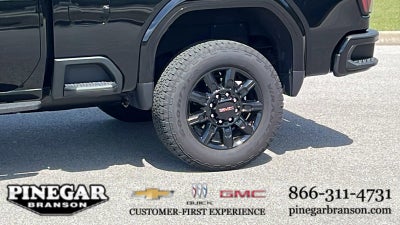 2025 GMC Sierra 2500 HD AT4
