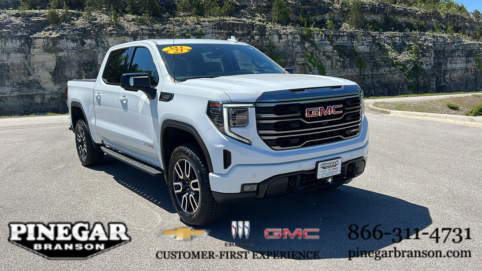 2023 GMC Sierra 1500 AT4