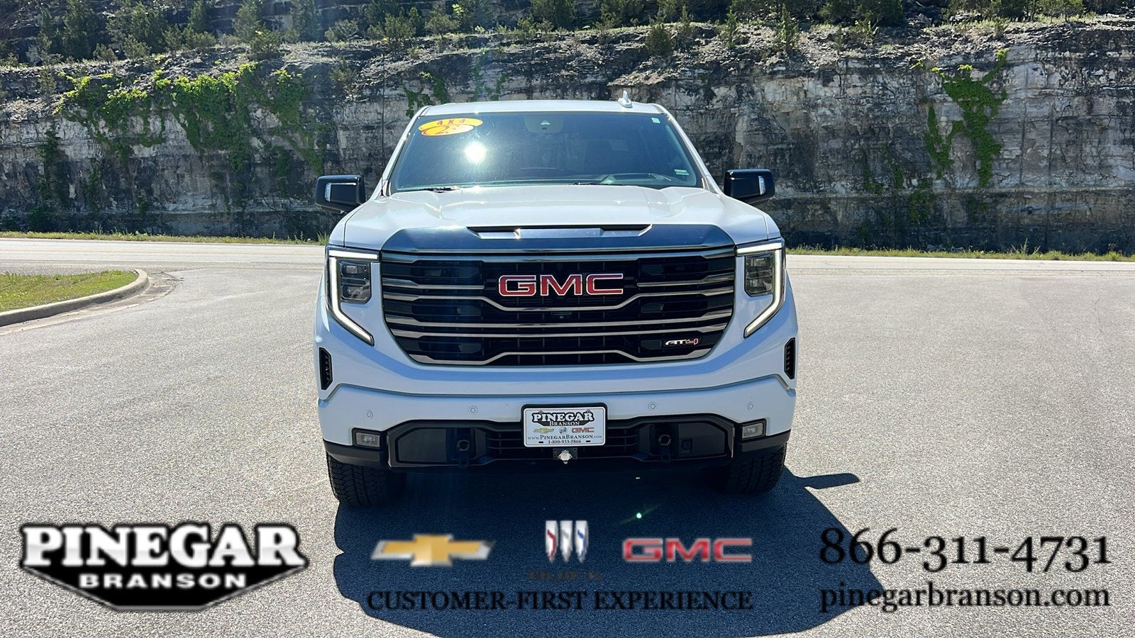 2023 GMC Sierra 1500 AT4
