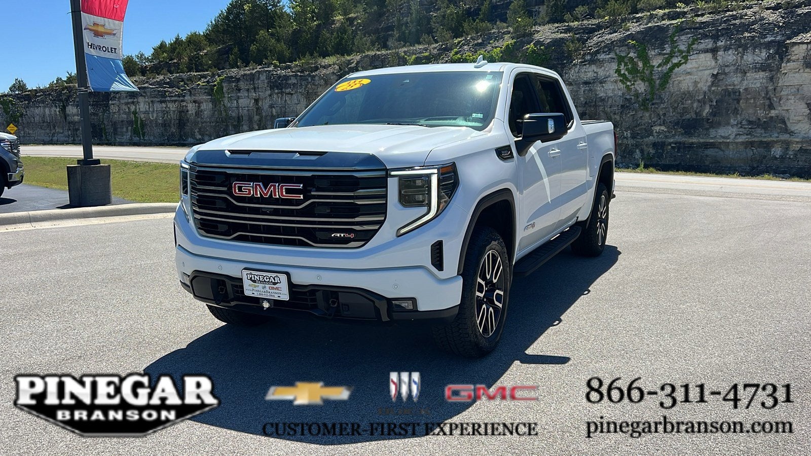 2023 GMC Sierra 1500 AT4