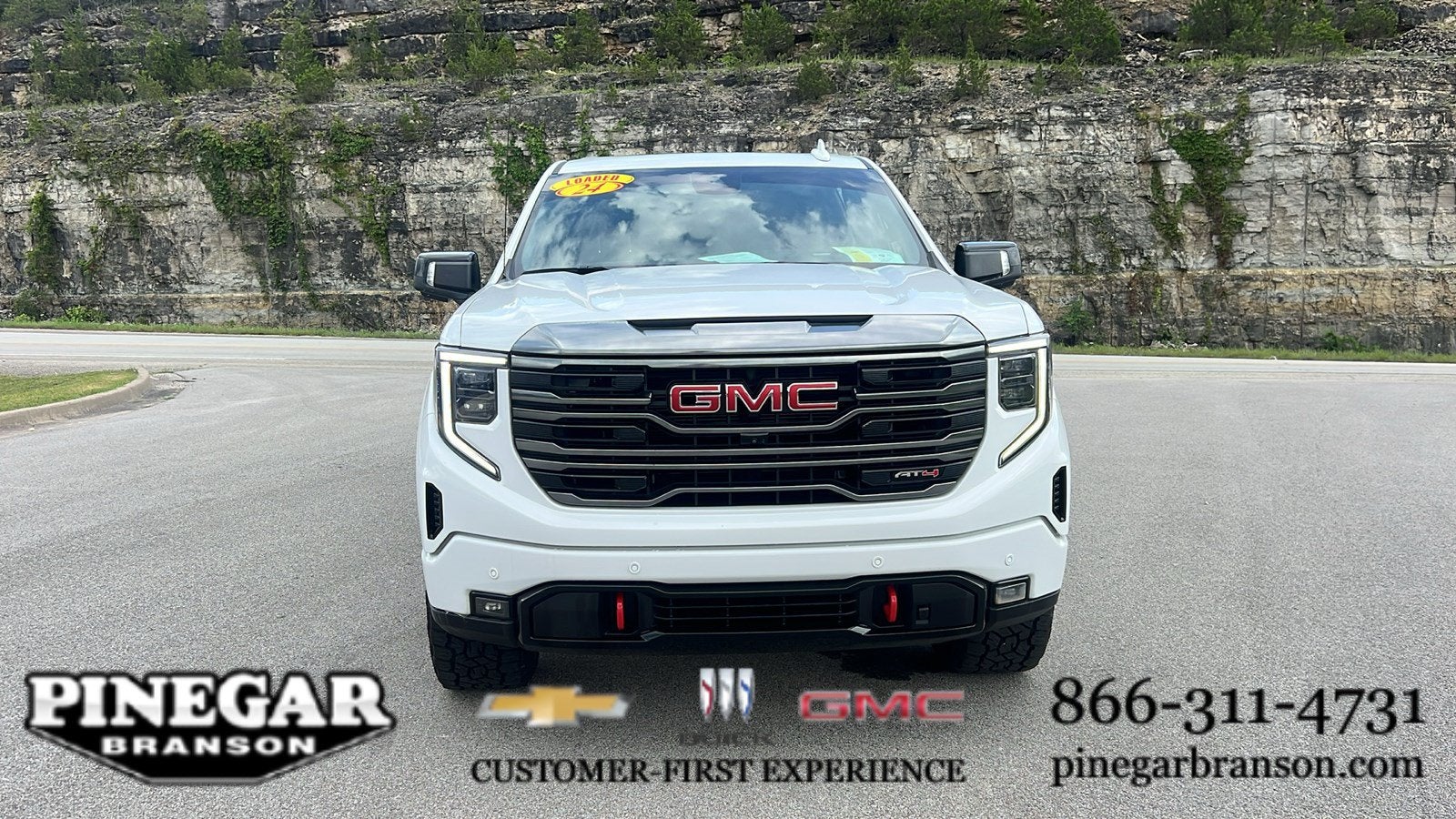 2024 GMC Sierra 1500 AT4