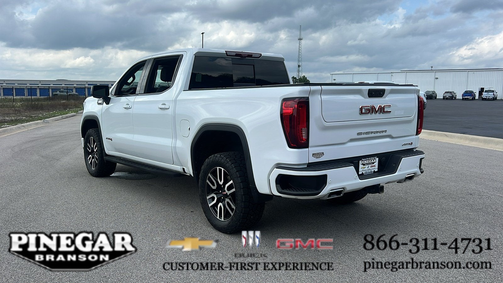 2024 GMC Sierra 1500 AT4
