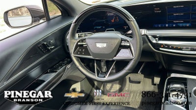 2024 Cadillac LYRIQ Luxury 3