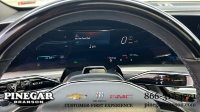 2024 Cadillac LYRIQ Luxury 3