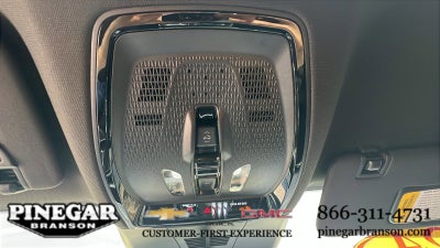 2024 Cadillac LYRIQ Luxury 3