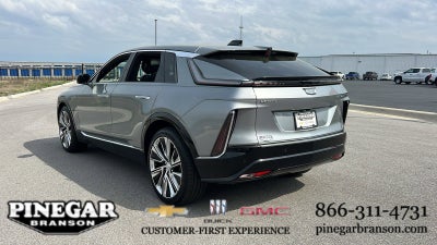 2024 Cadillac LYRIQ Luxury 3