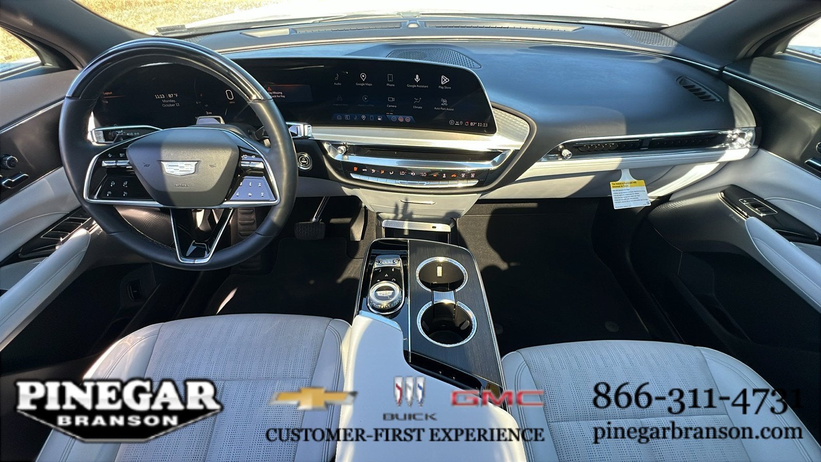 2024 Cadillac LYRIQ Sport 2