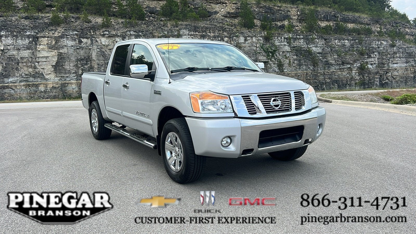 2012 Nissan Titan SV