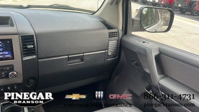2012 Nissan Titan SV