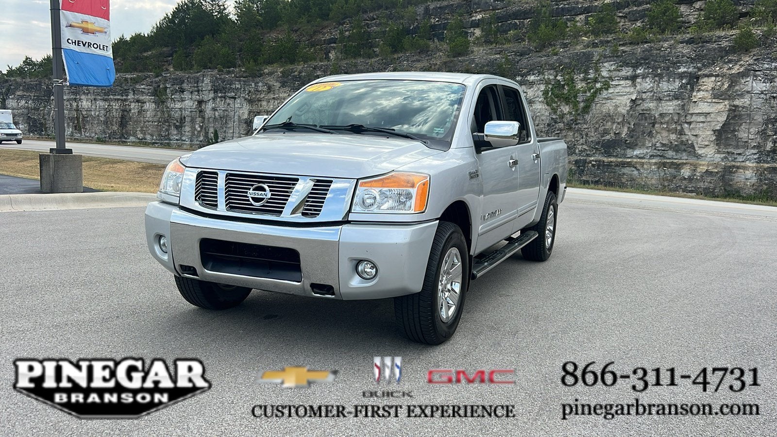 2012 Nissan Titan SV