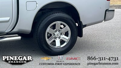 2012 Nissan Titan SV