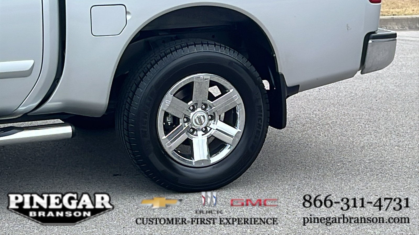 2012 Nissan Titan SV