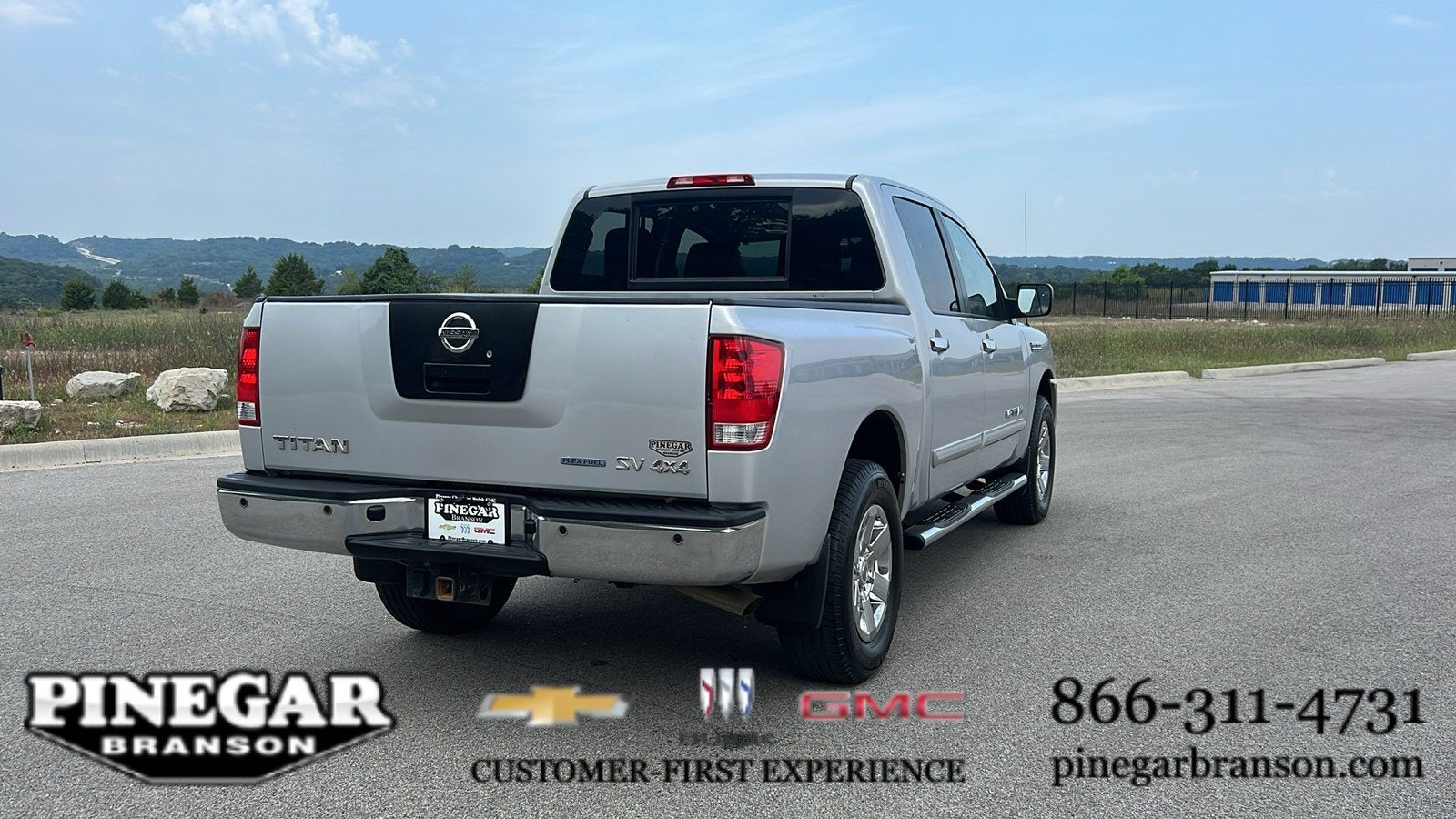 2012 Nissan Titan SV