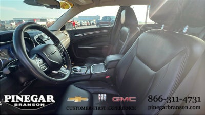 2020 Chrysler 300 Touring L