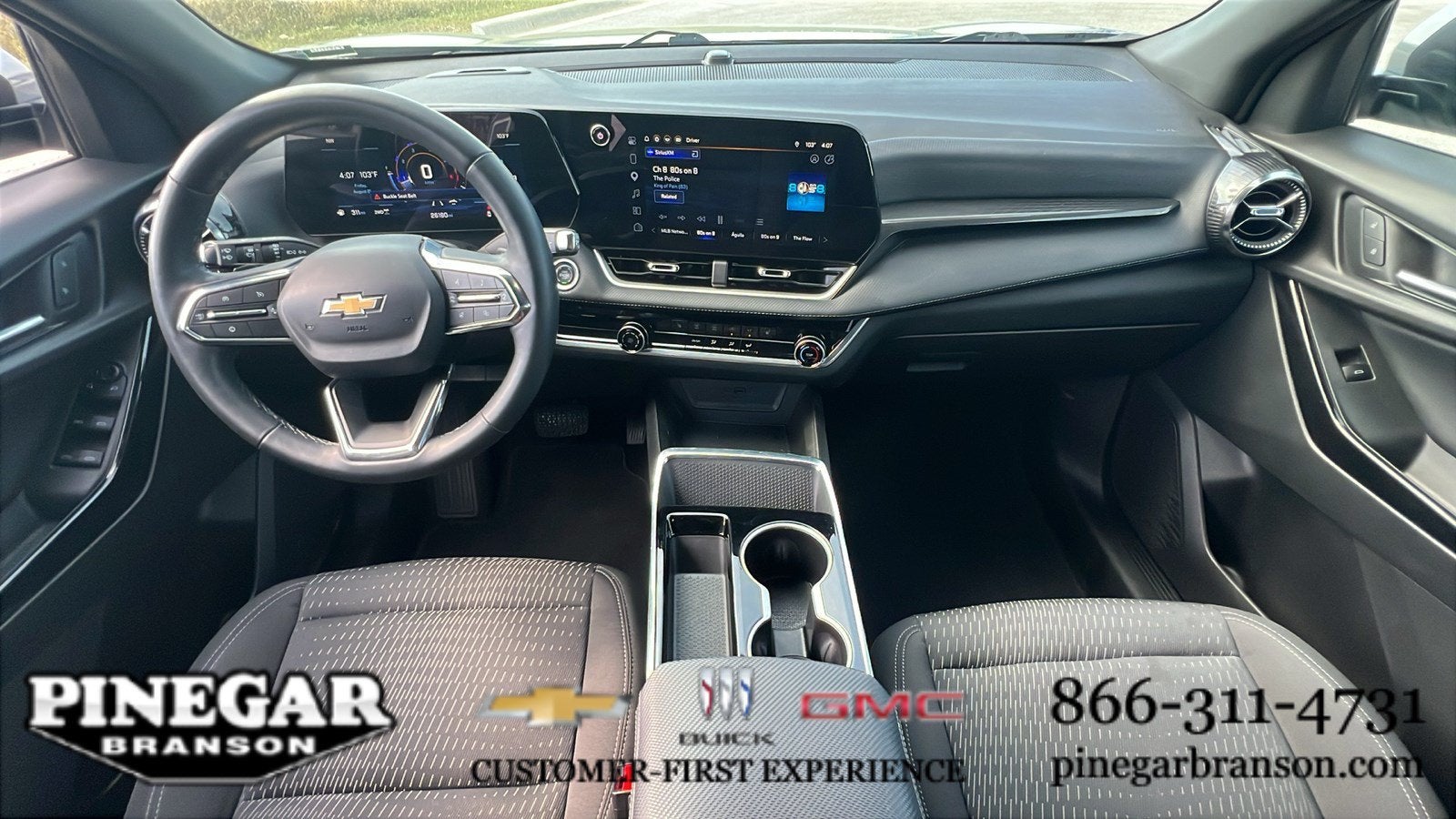 2025 Chevrolet Equinox LT - Photo 13