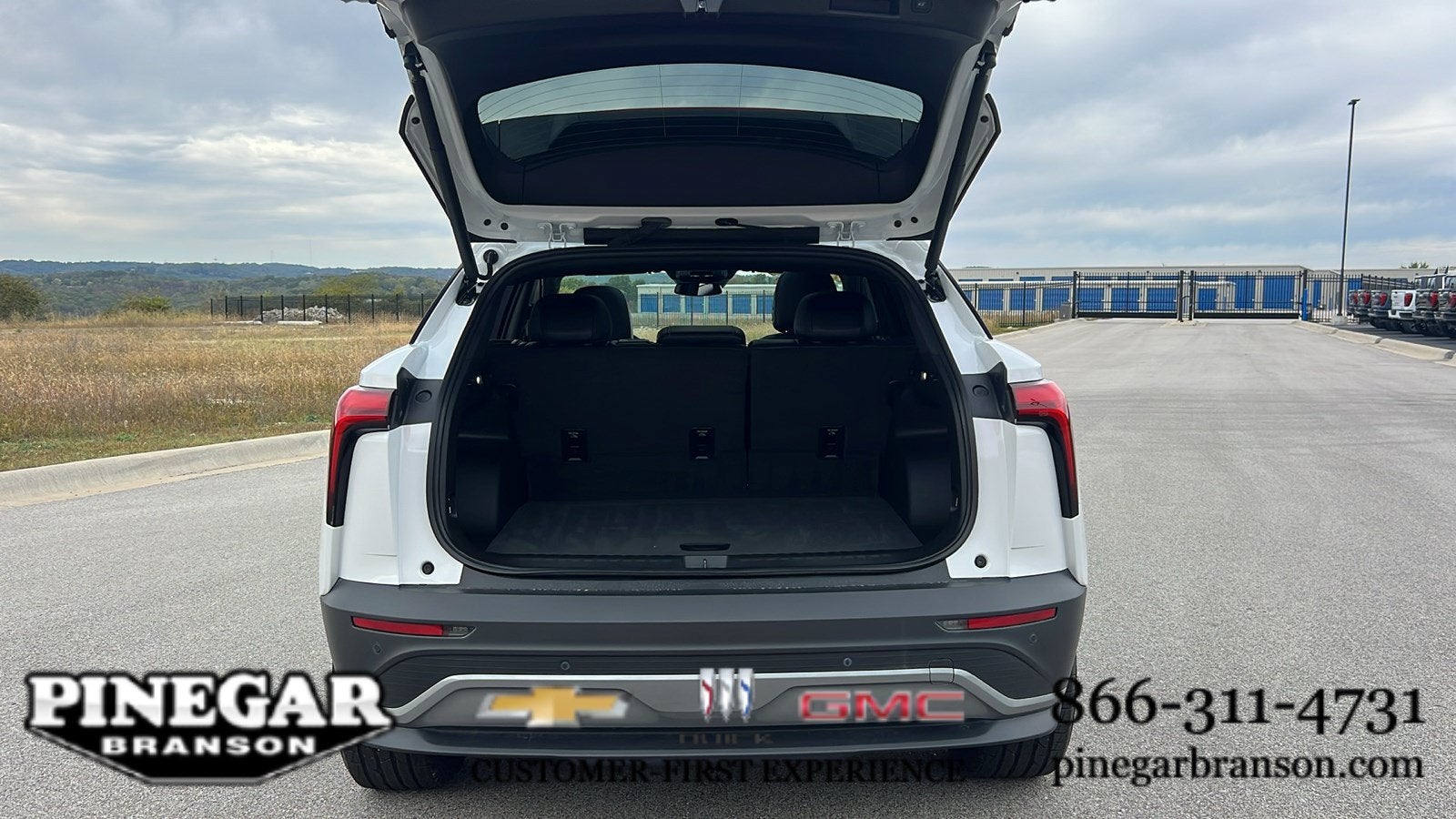 2024 Chevrolet Blazer EV LT - Photo 10