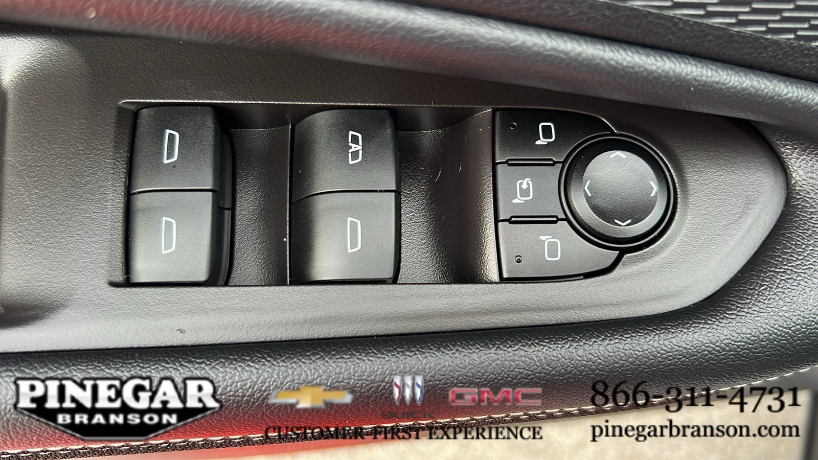 2024 Chevrolet Blazer EV LT - Photo 18