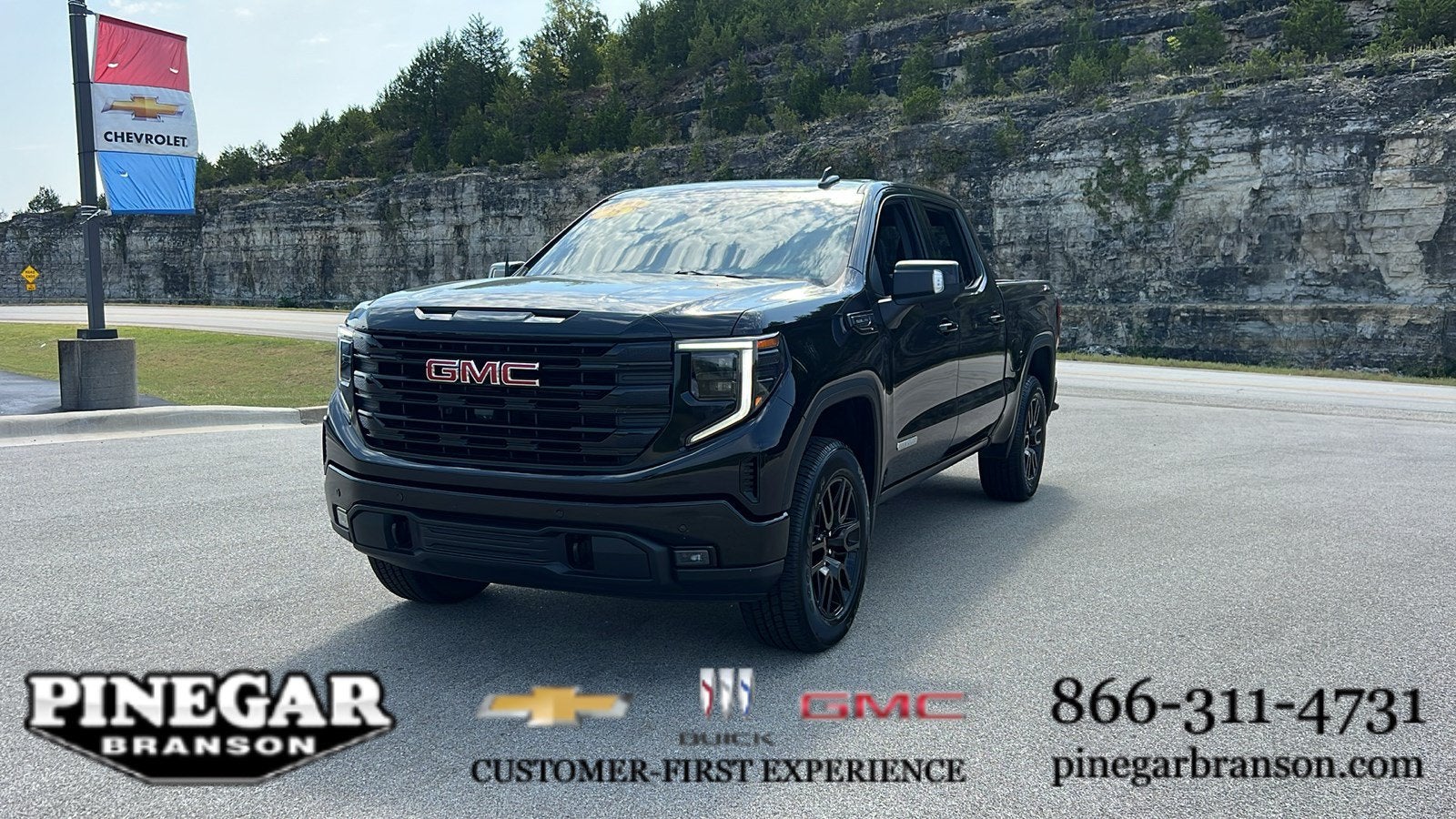2025 GMC Sierra 1500 Elevation